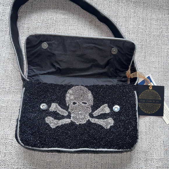 NWT Black Beaded Skull Bag - Picture 3 of 6